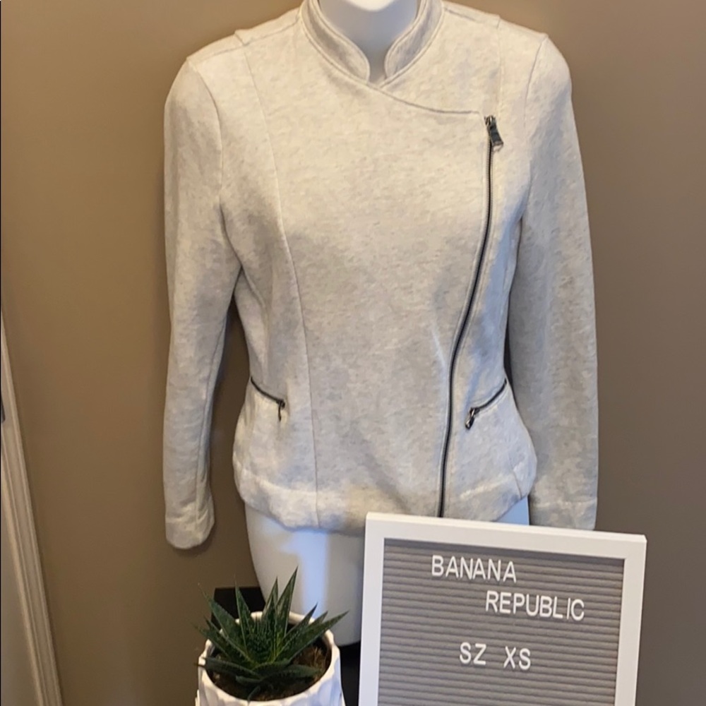 🦊 BANANA REPUBLIC SWEATER SZ XS 🦊